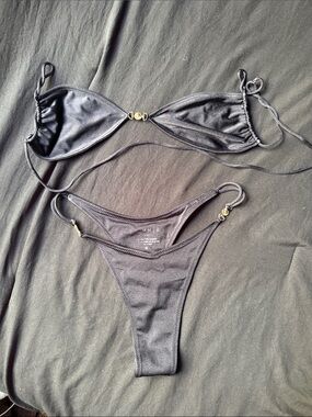 Sommer Swim Bikini set Black String Bikini Set with Gold Accents - Women Swim